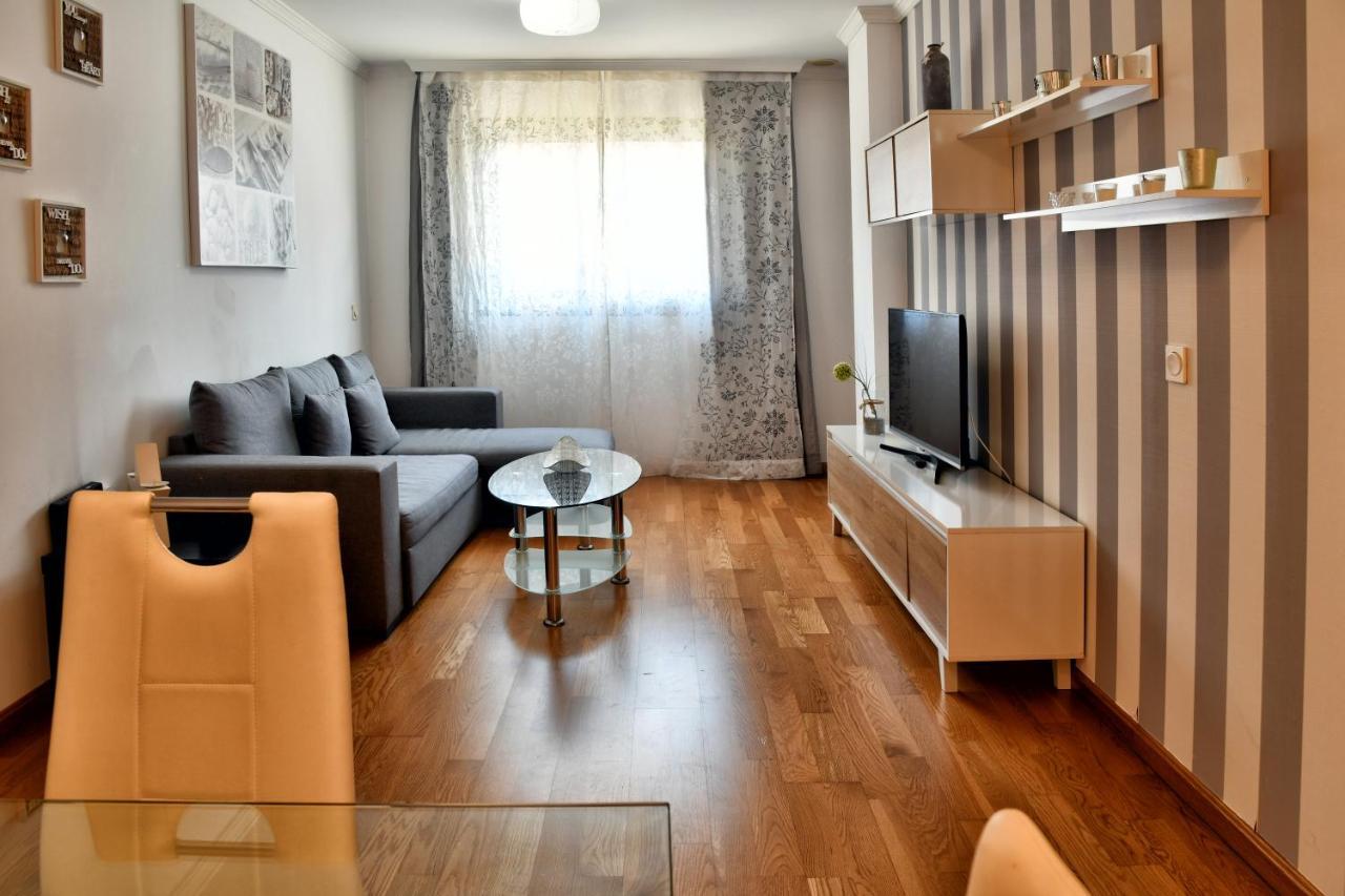 Wonderstays Apartamentos La Estacion Malaga Exterior photo